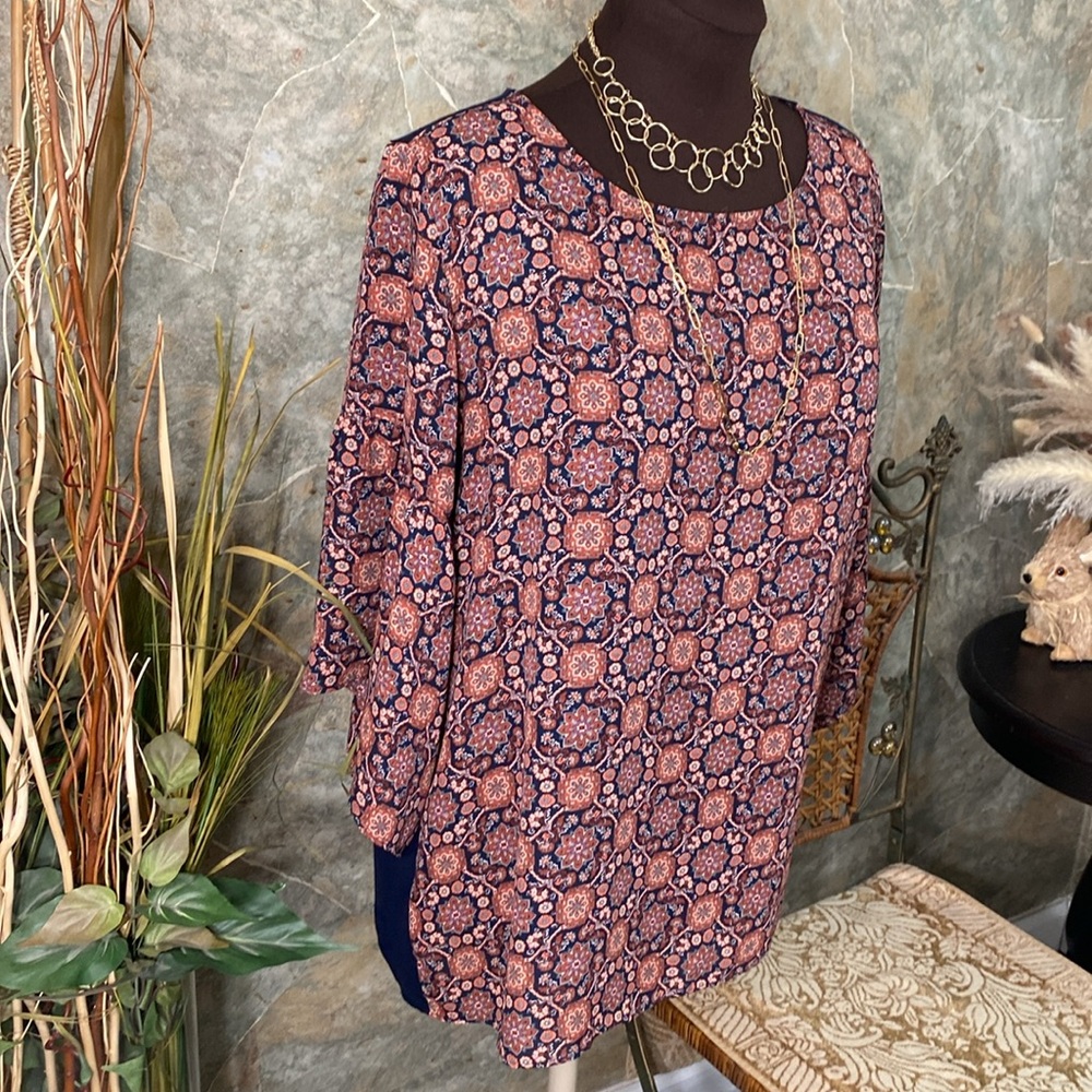 Ann Taylor loft studying shirt, top blouse tunic